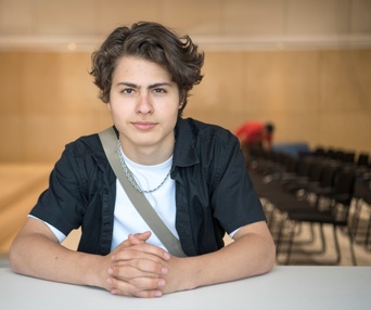 Louka Amadeo Bélanger-Leos
