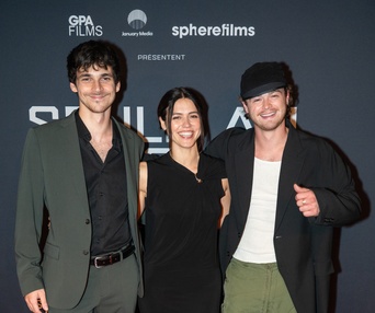 Première du film Seule au front (Out Standing)