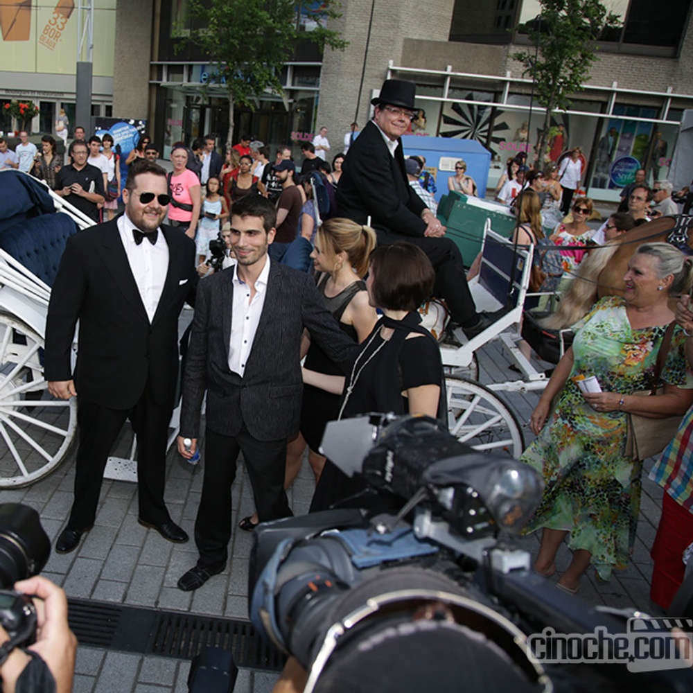 Sur le tapis rouge de Louis Cyr : L'homme le plus fort du monde