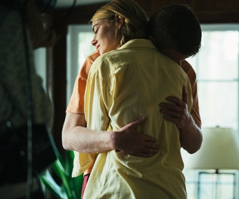 Une scène du film Kinds of Kindness