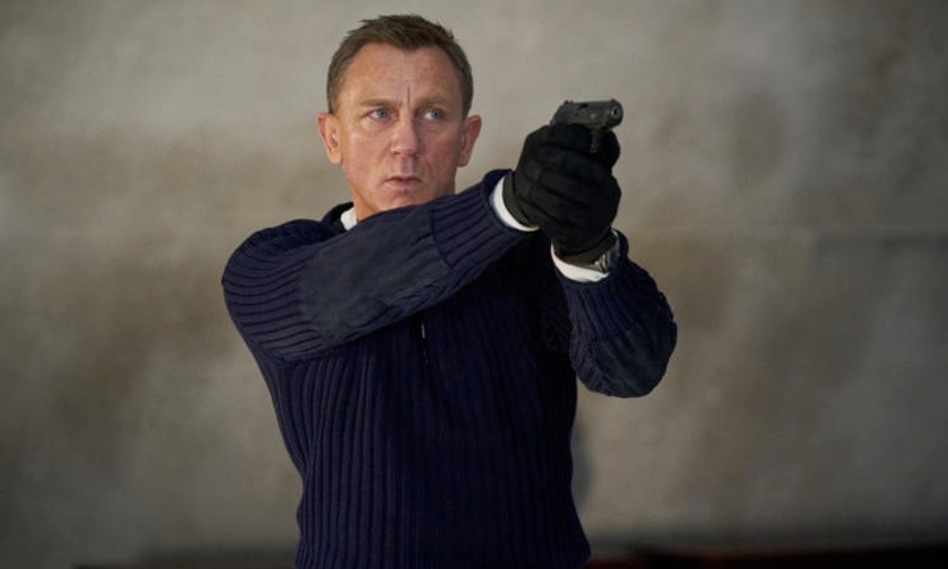 Les fans de James Bond devront s'armer de patience