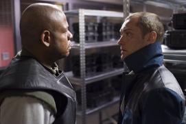 Une scène du film Repo Men Une scène du film Repo Men
