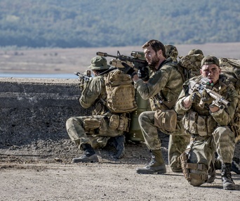Une scène du film Hunter Killer