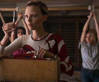 Une scène du film The Spy Who Dumped Me