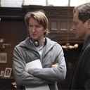 Geoffrey Rush, Tom Hooper et Colin Firth sur le plateau du film The King's Speech