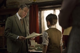 Une scène du film Mr. Holmes Une scène du film Mr. Holmes
