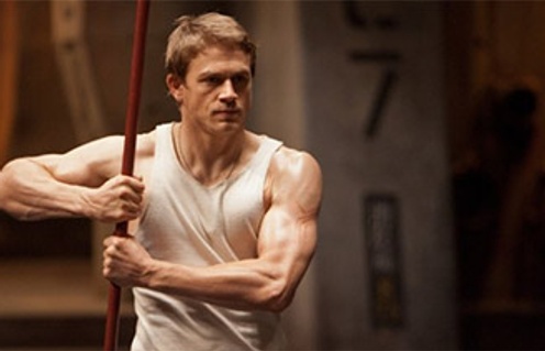 Charlie Hunnam dans Pacific Rim