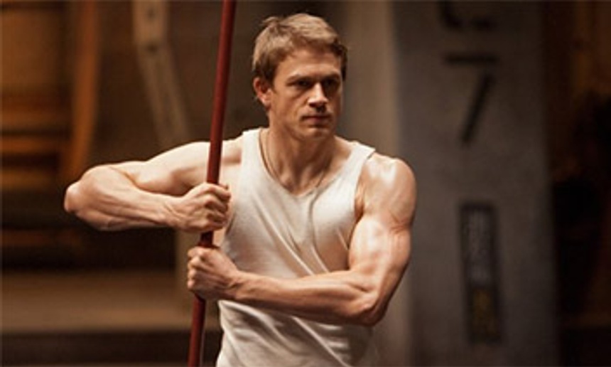 Charlie Hunnam se retire de Fifty Shades Of Grey