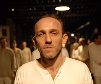 Scène du film The Counterfeiters