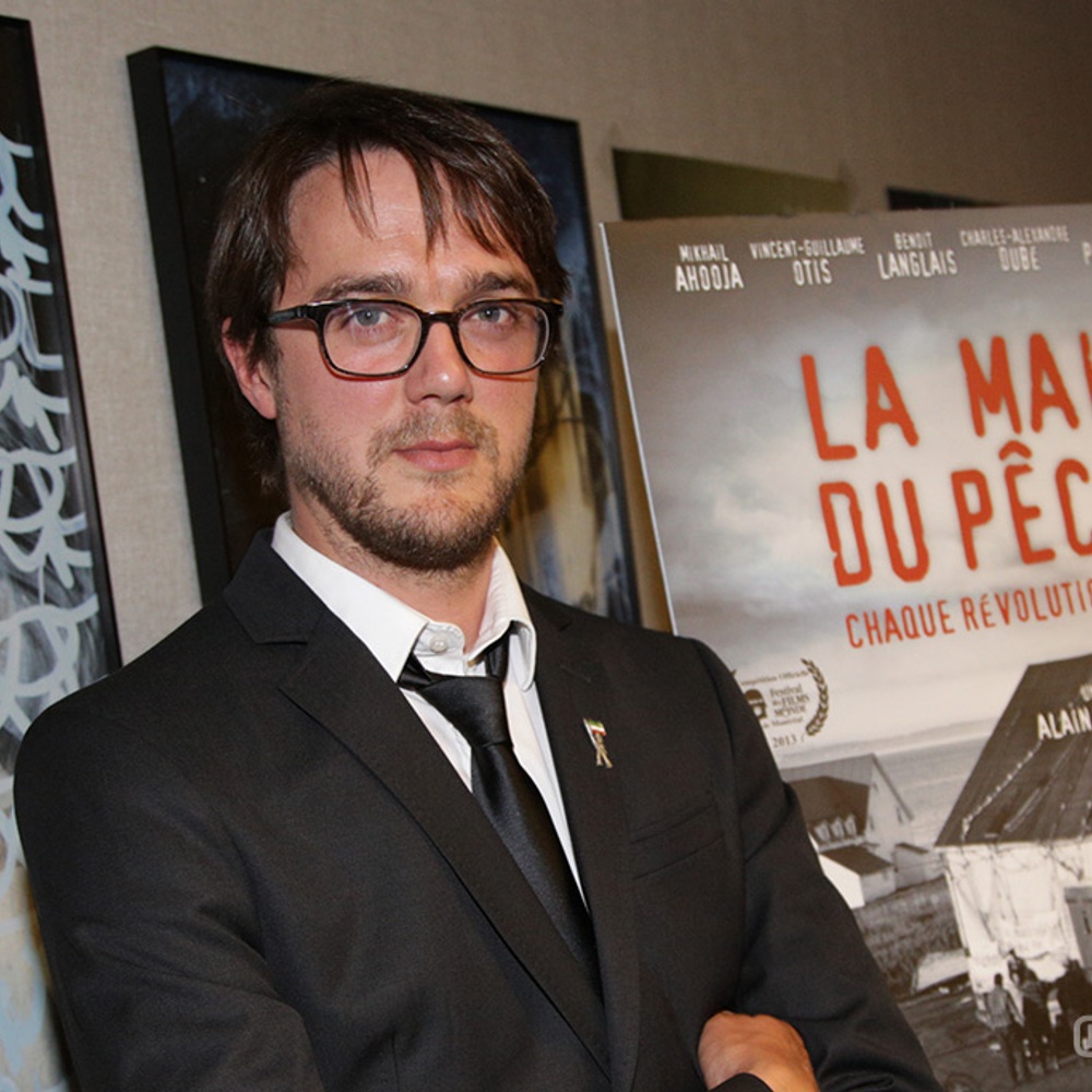 Sur le tapis rouge du film La maison du pêcheur
