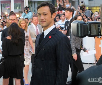 TIFF 2012 - Sur le tapis rouge de Looper