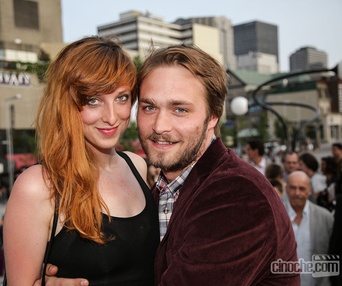 Sur le tapis rouge de Louis Cyr : L'homme le plus fort du monde