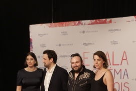 Sur le tapis rouge de Gala du cinéma Québécois