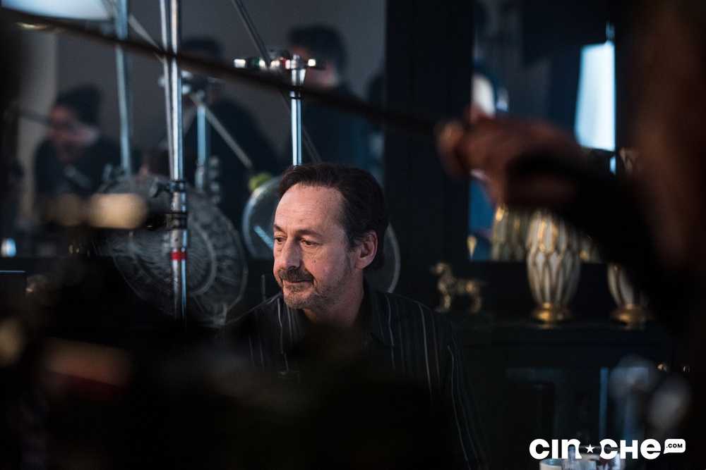 Sur le plateau du film Gallant : Confessions d'un tueur à gages