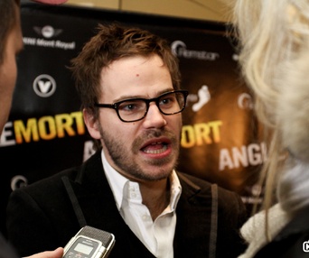 Sur le tapis rouge de Angle mort