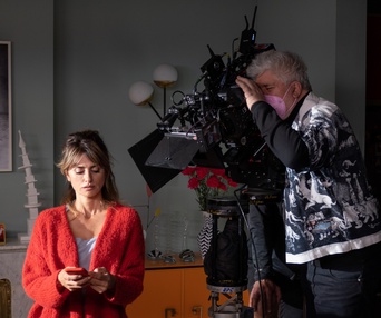Une scène du film Parallel Mothers