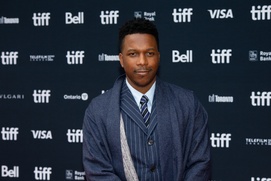 Sur le tapis rouge du film Glass Onion: A Knives Out Mystery Sur le tapis rouge du film Glass Onion: A Knives Out Mystery