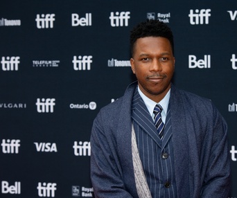 Sur le tapis rouge du film Glass Onion: A Knives Out Mystery