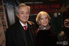 Sur le tapis rouge de Roche papier ciseaux