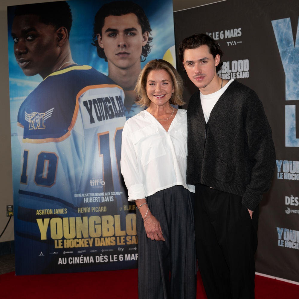 Tapis rouge de la première du film Youngblood : le hockey dans le sang