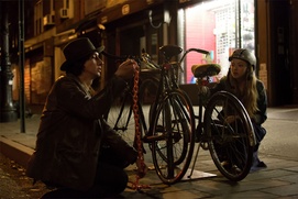 Une scène du film While We're Young
