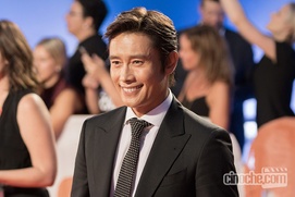 Sur le tapis rouge du film The Magnificent Seven Sur le tapis rouge du film The Magnificent Seven