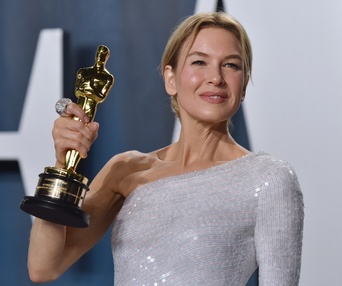 Sur le tapis rouge du party Vanity Fair des Oscars 2020