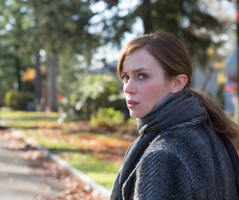 Une scène du film The Girl on the Train