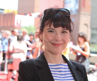 Sur le tapis rouge du film Le sens de l'humour