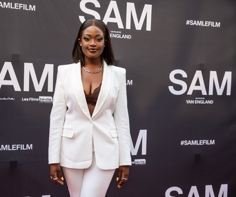 Retrouvailles pour les académiciens sur le tapis rouge du film Sam