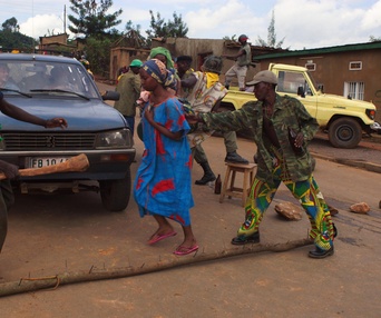 Scène du film Un dimanche à Kigali