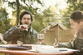 Une scène du film Les êtres chers
