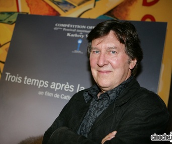 Sur le tapis rouge de Trois temps après la mort d'Anna