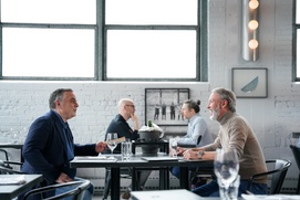 L'autre midi à la table d'à-côté