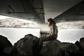 Une scène du film Une jeune fille