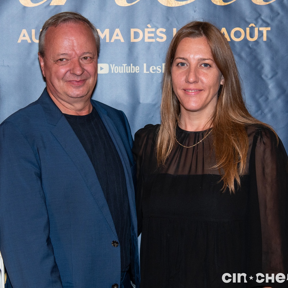 Sur le tapis rouge du film Arlette