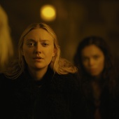 Une scène du film <em>The Watchers</em>
