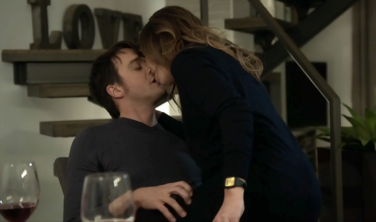 C'est chaud entre Nadine et Patrick dans District 31 et le public clame sa joie