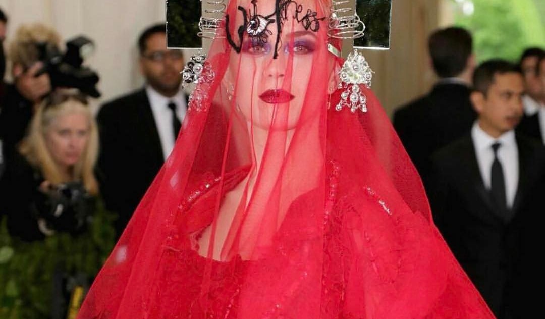 Voici les 10 tenues les plus insolites du Met Gala 2017