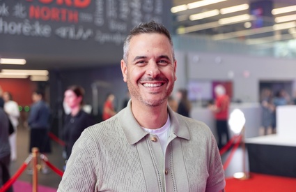 Image de l'article Pierre Hébert rit jaune et met ses fans en garde