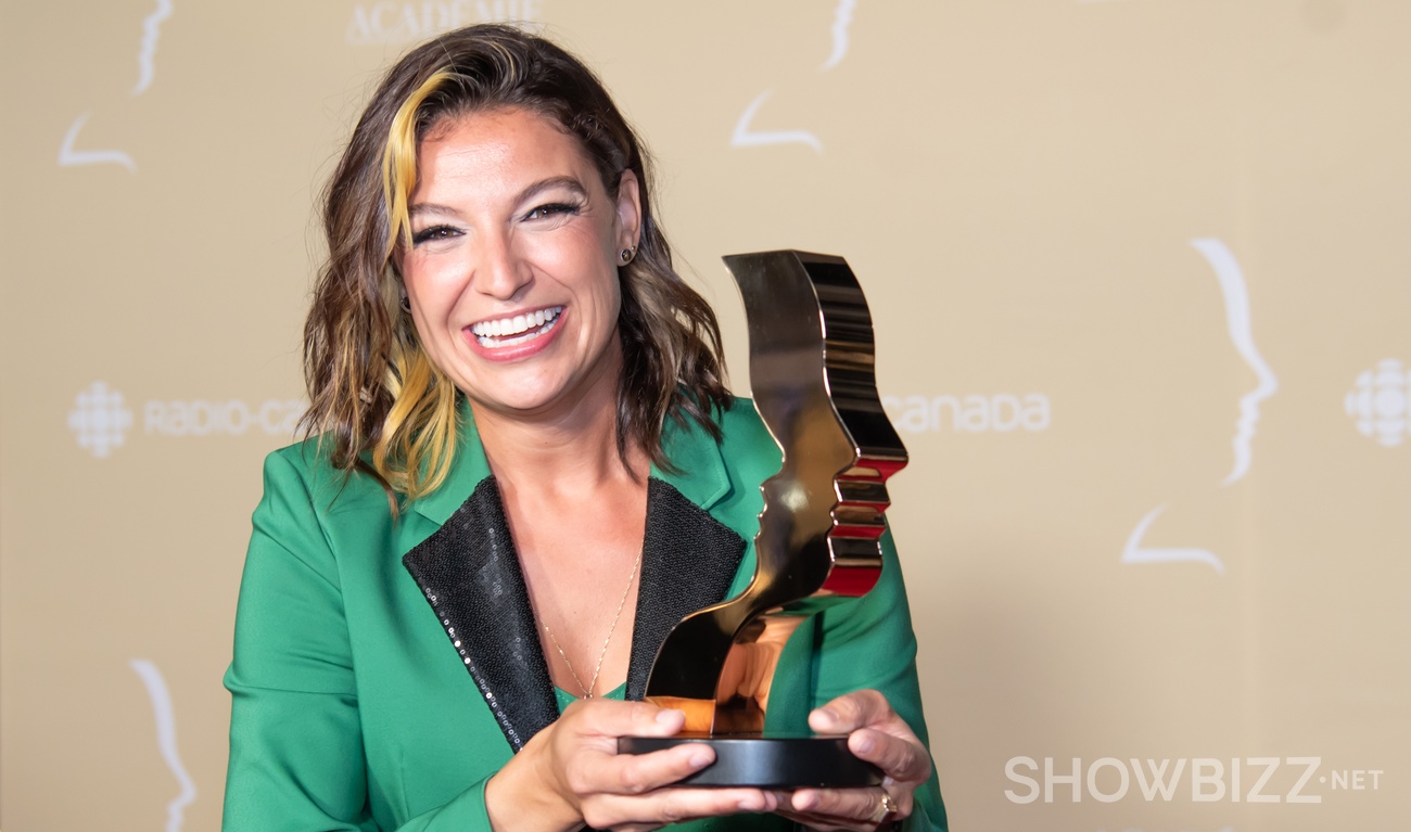 Image de l'article Sara Dufour pose avec son amoureux