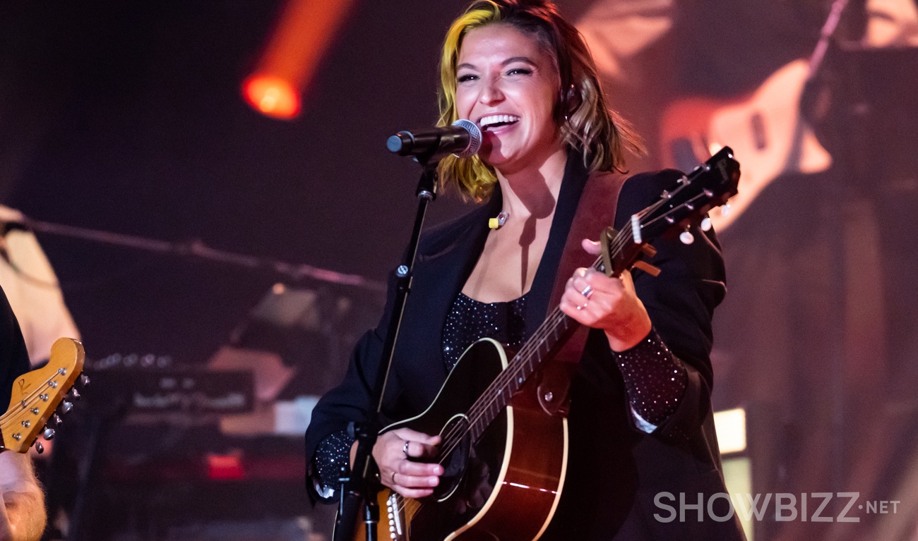 Image de l'article Sara Dufour annonce une difficile nouvelle : « je suis tombée en larme »