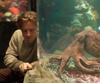 Images du film Remarkably Bright Creatures
