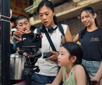 Images du film Left-Handed Girl