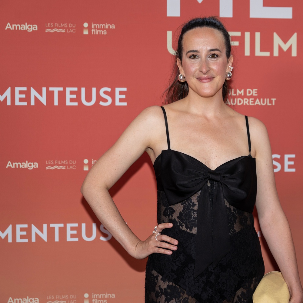Première de Menteuse